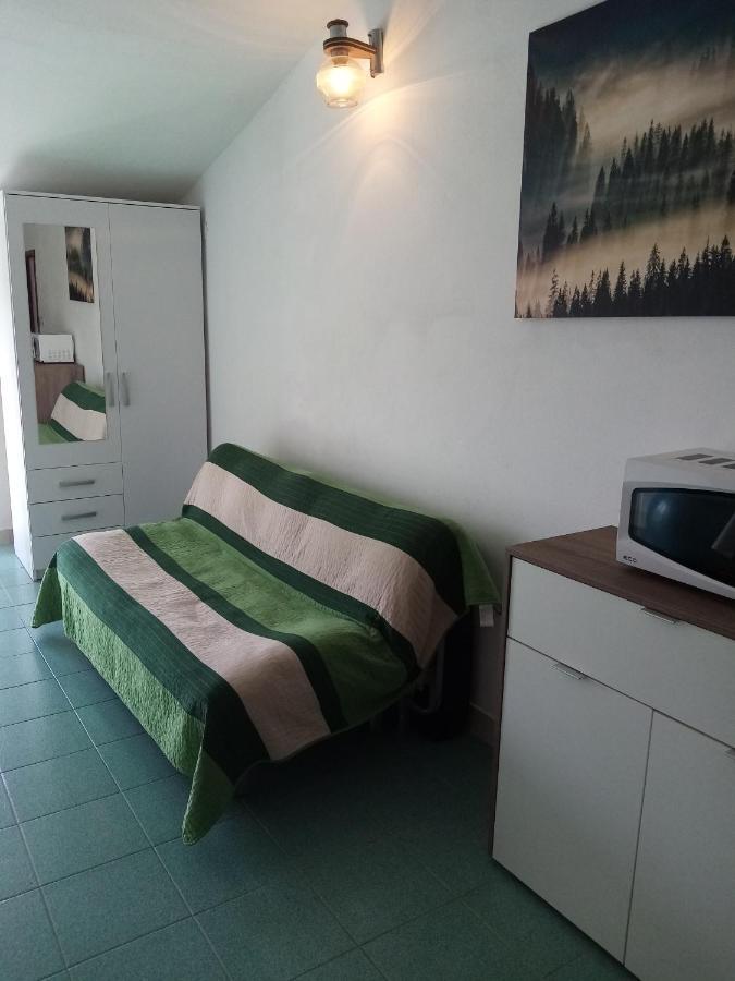 Apartmani Nikola Biograd Na Moru Eksteriør billede