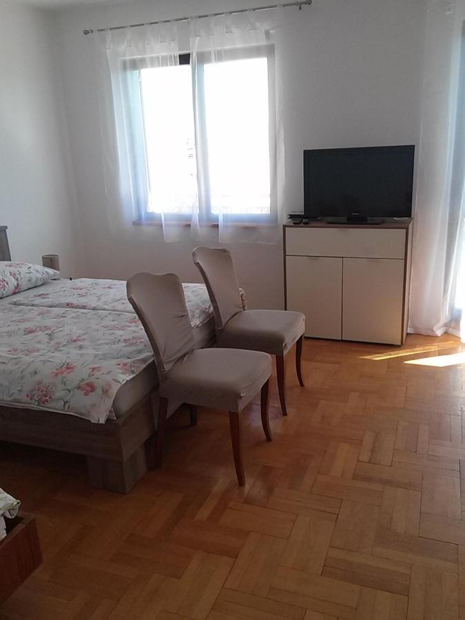 Apartmani Nikola Biograd Na Moru Eksteriør billede