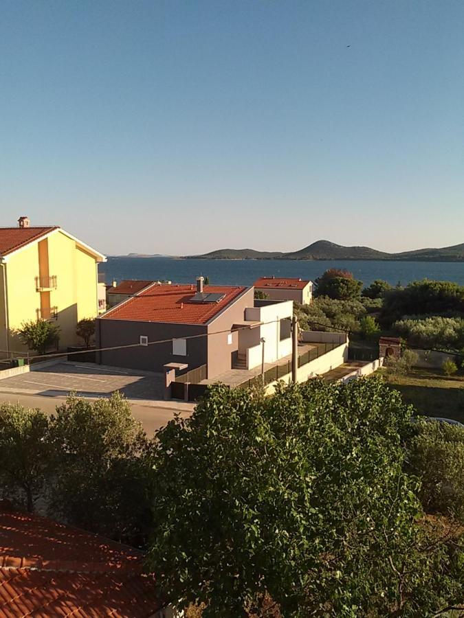 Apartmani Nikola Biograd Na Moru Eksteriør billede