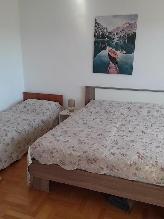 Apartmani Nikola Biograd Na Moru Eksteriør billede