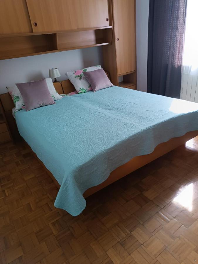 Apartmani Nikola Biograd Na Moru Eksteriør billede