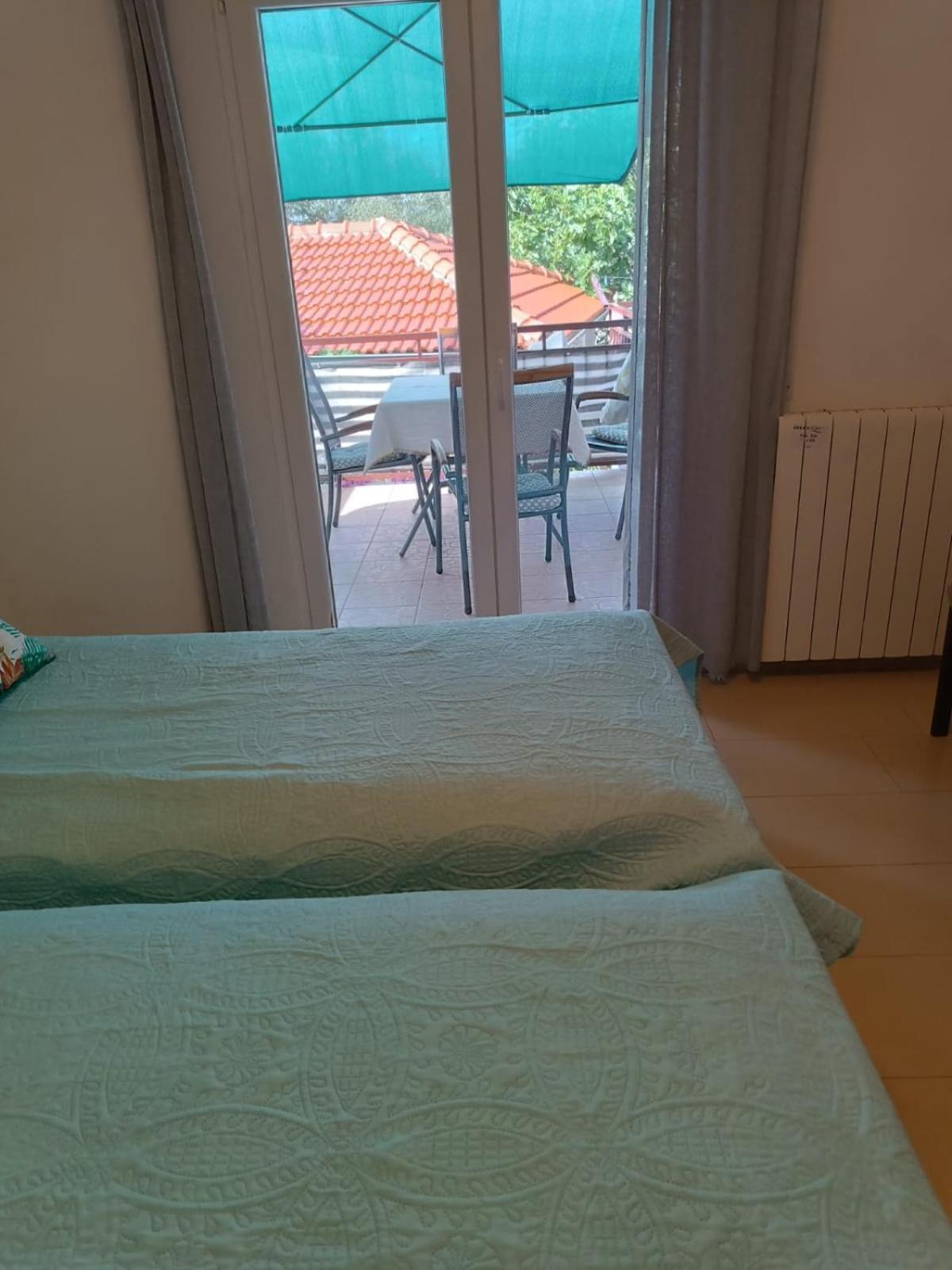 Apartmani Nikola Biograd Na Moru Eksteriør billede