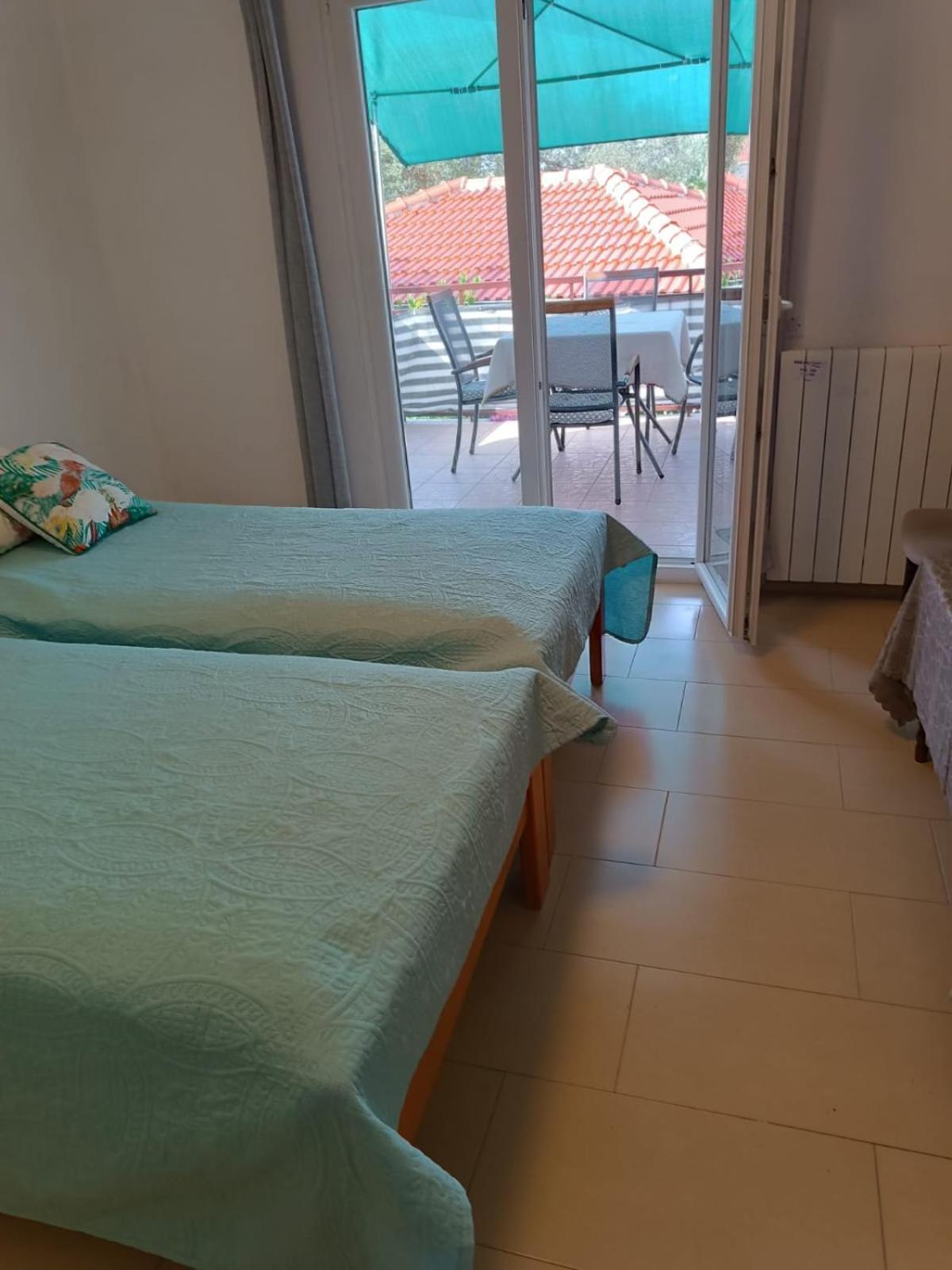 Apartmani Nikola Biograd Na Moru Eksteriør billede
